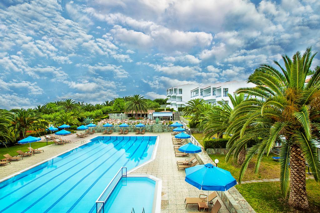 Grcka hoteli letovanje, Halkidiki, Pefkohori,Port Marina,izgled bazena